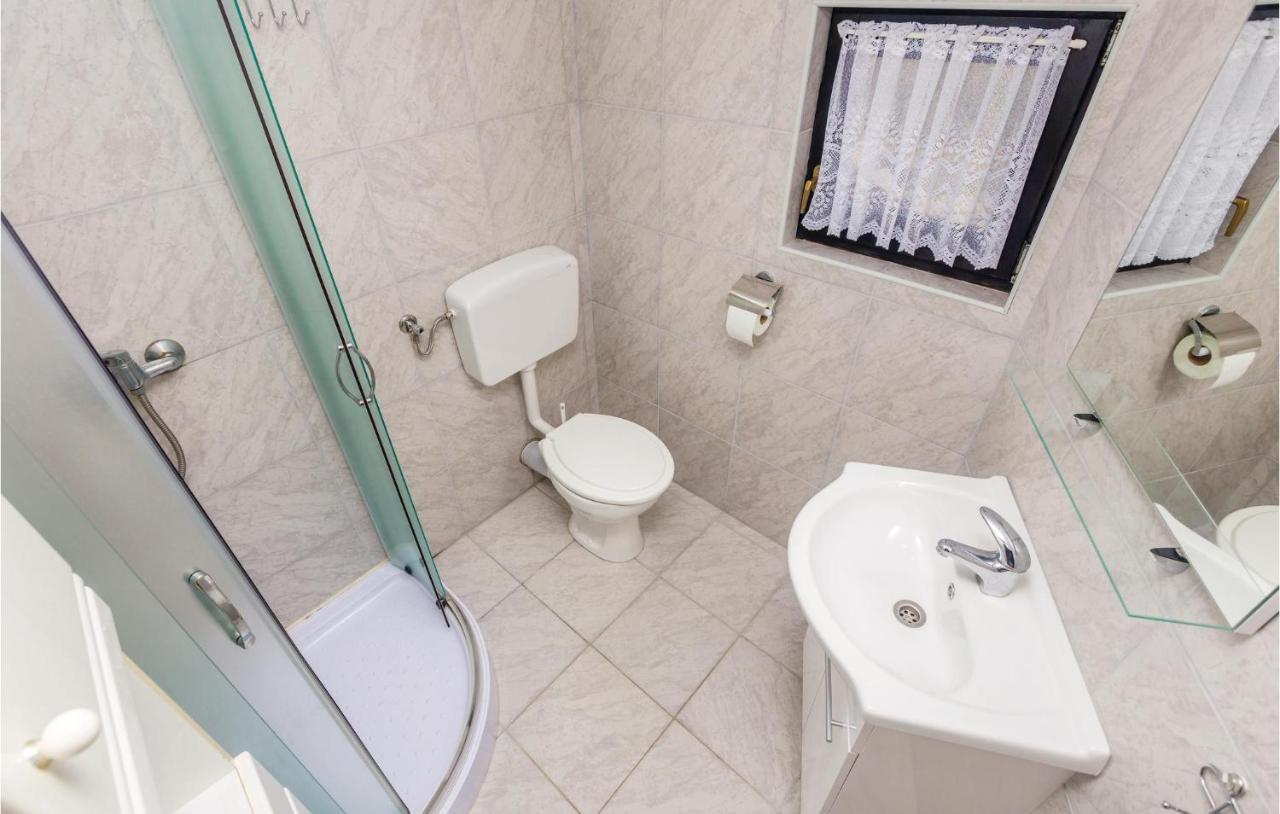 Amazing Apartment In Zupanje With Wifi Exteriör bild
